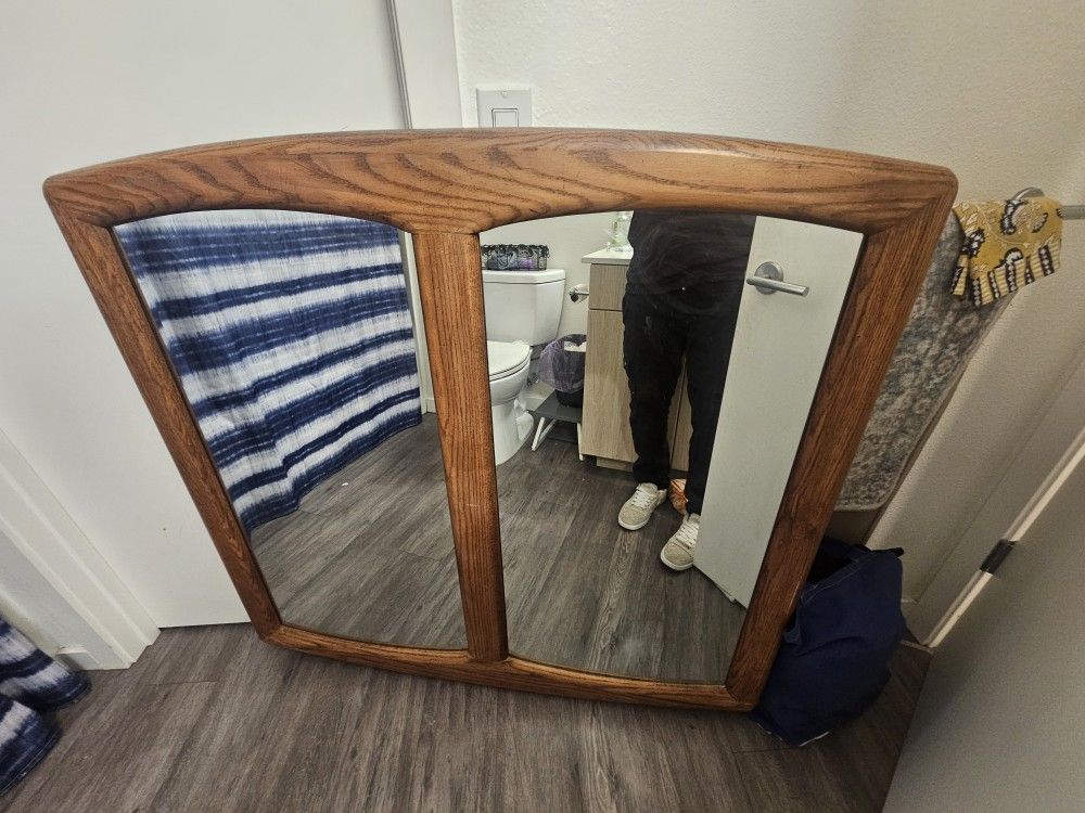 🪞 Thomasville Solid Oak Mirror – Model 55211-240 (Vintage 1977) – Excellent Condition