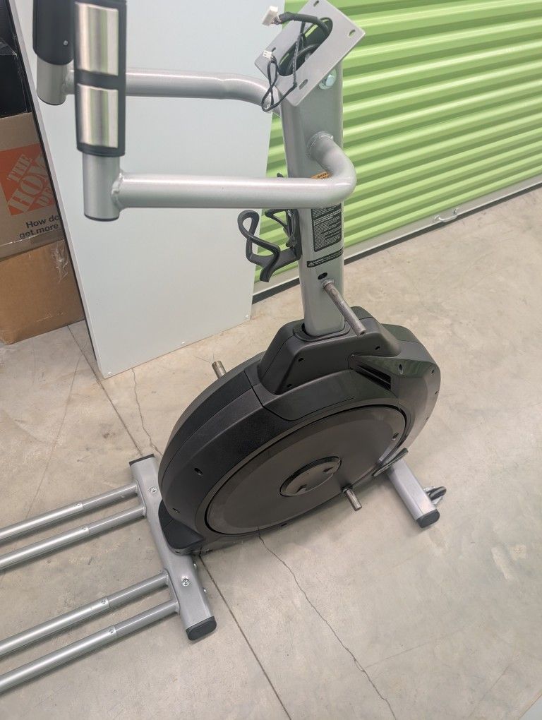 Elliptical Spirit XE295