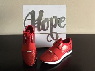 Super Cute, Red Trendy sneakers. sz 8