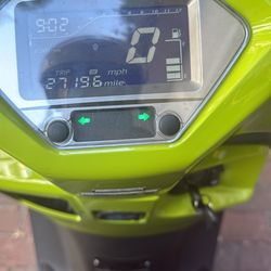 Vendo motito en perfecto estado casi nueva poca milla en 800