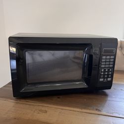 1050 W Microwave 