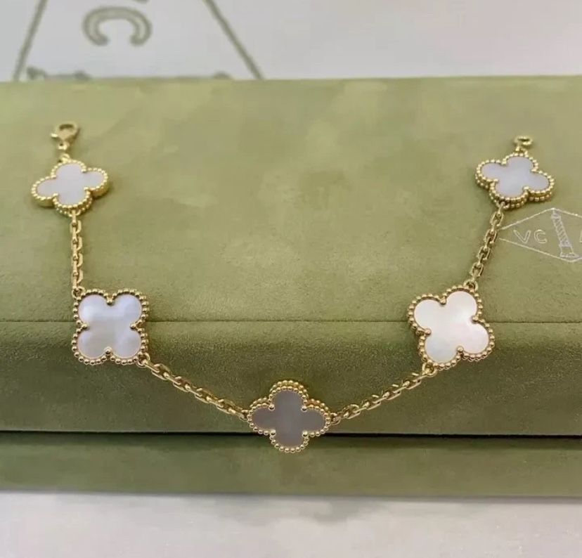 Van cleef braclet