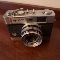 Vintage Wards XP 501 Camera With Case