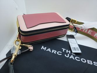 Pink Marc Jacobs Snapshot Bag for Sale in Overland Park, KS - OfferUp