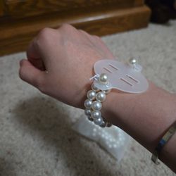 Peal Corsage Bands