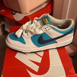 Nike  White Pink Blue