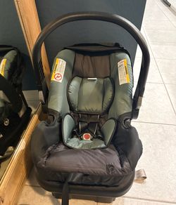Baby Trend car seat
