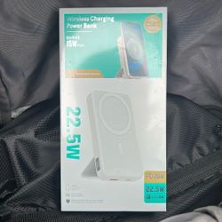 2025 IPhone Stand Charger 