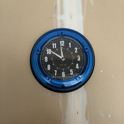 Lightning Up Clock