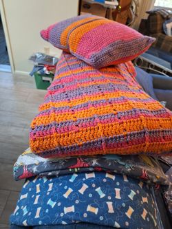 Crochet  Blanket  N Pillow