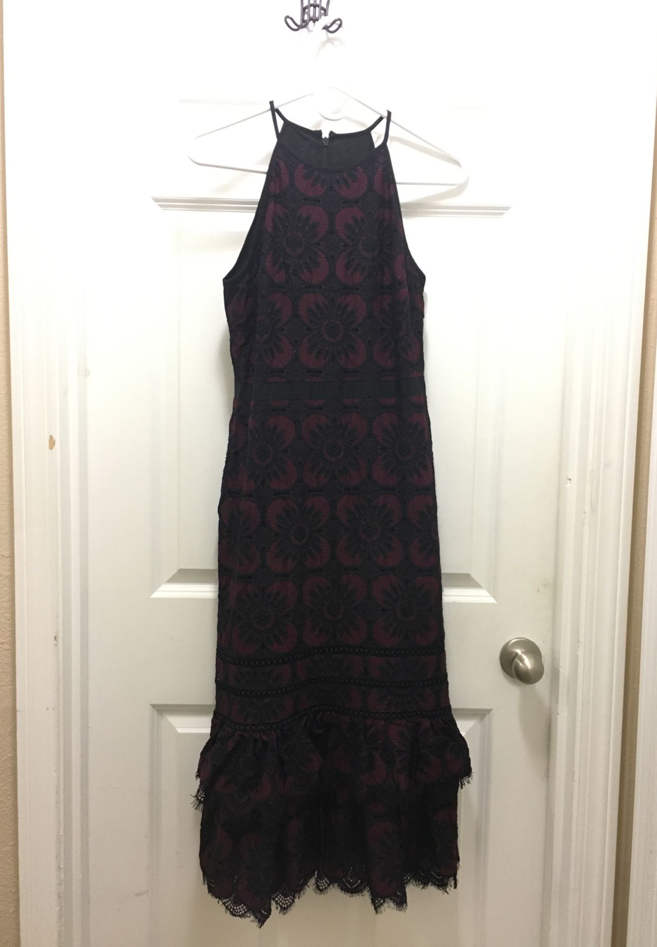 Banana Republic Mermaid Lace Dress - Size 0