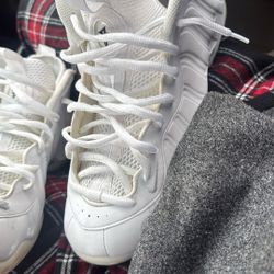 foamposite “triple white” size 11