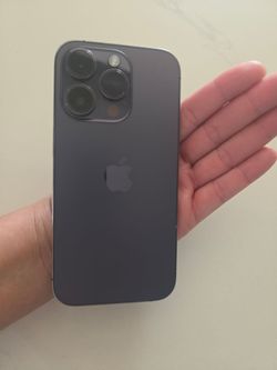 2 iPhones 1 s23+