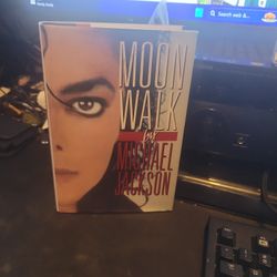 Moon Walk By Michael Jackson