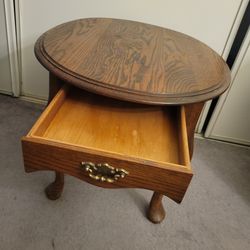 Small wood table with drawer