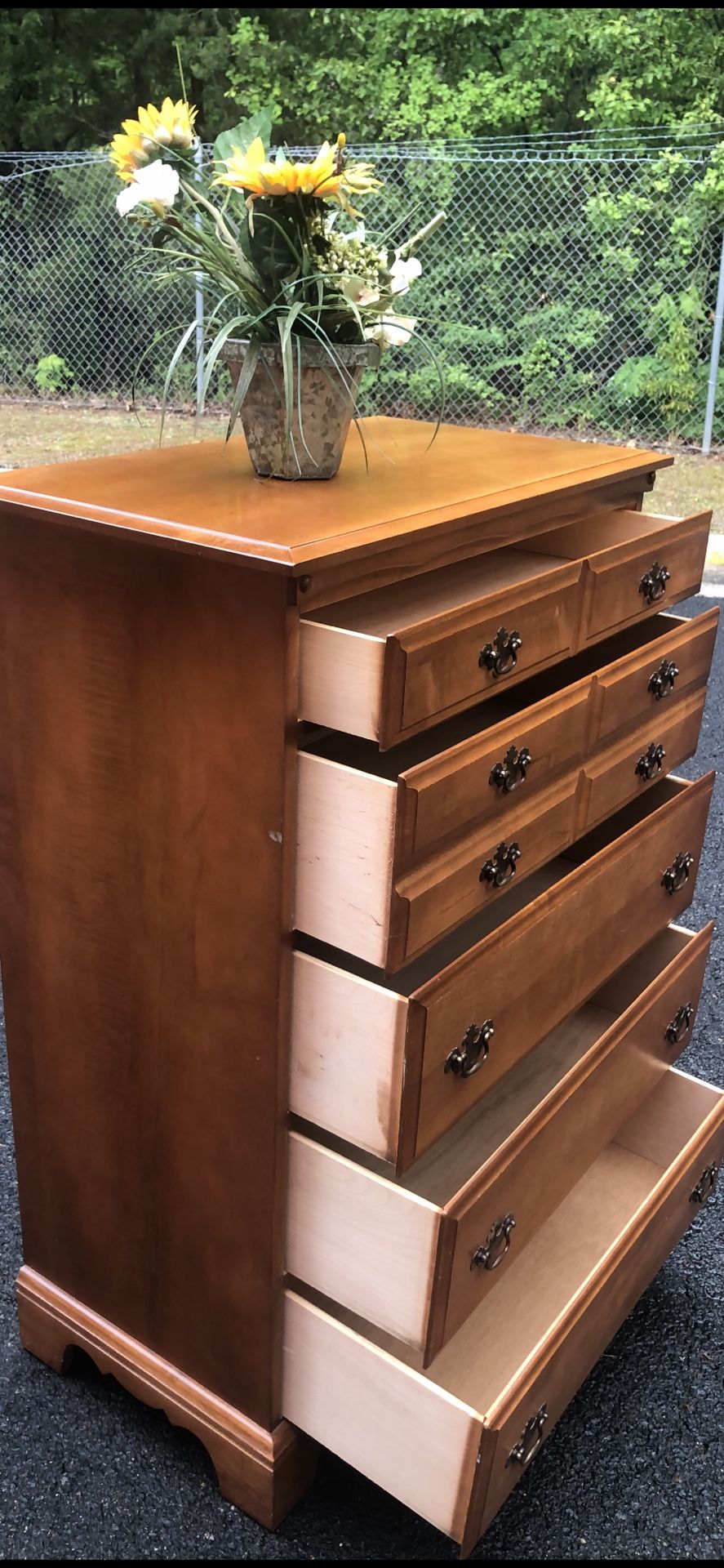 Quality Wooden Tall Chest With Big Drawers Drawers Sliding Smoothly Great Conditipn