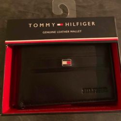 Tommy Hilfiger Black Leather Bifold Wallet