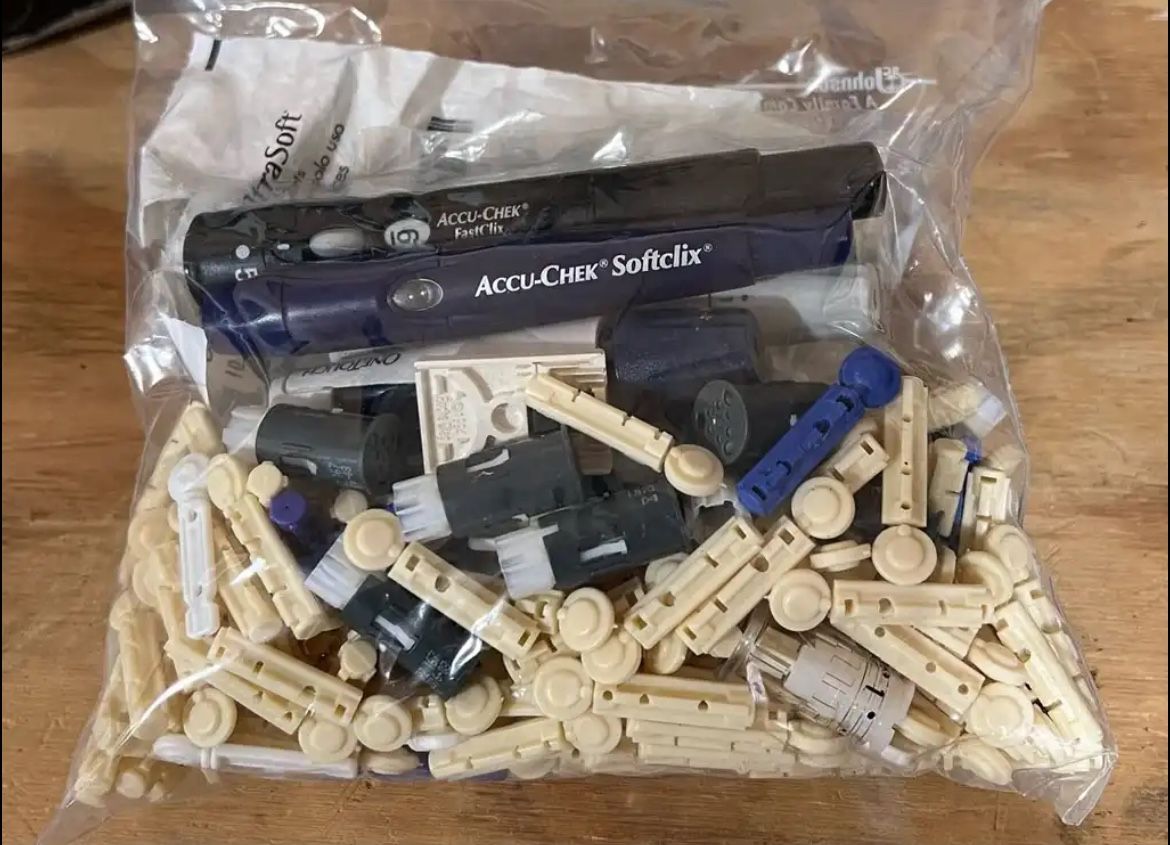 Accu-Chek Softclix Lancets and Device