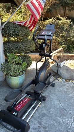 Sole E25 Eliptical