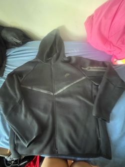 Black nike tech hoodie