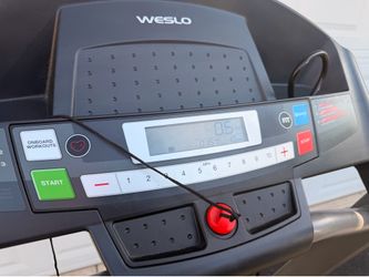 Weslo treadmill cadence G 5.9i for sale used a handful of times 175 or best offer pick up only