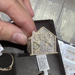 10k Gold Diamonds Men Ring 