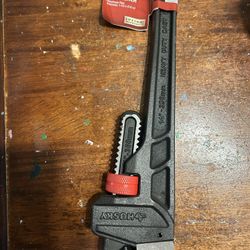 14in Husky Pipe Wrench 