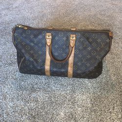 Louis Vuitton Keepall 45 Bandouliere Bag