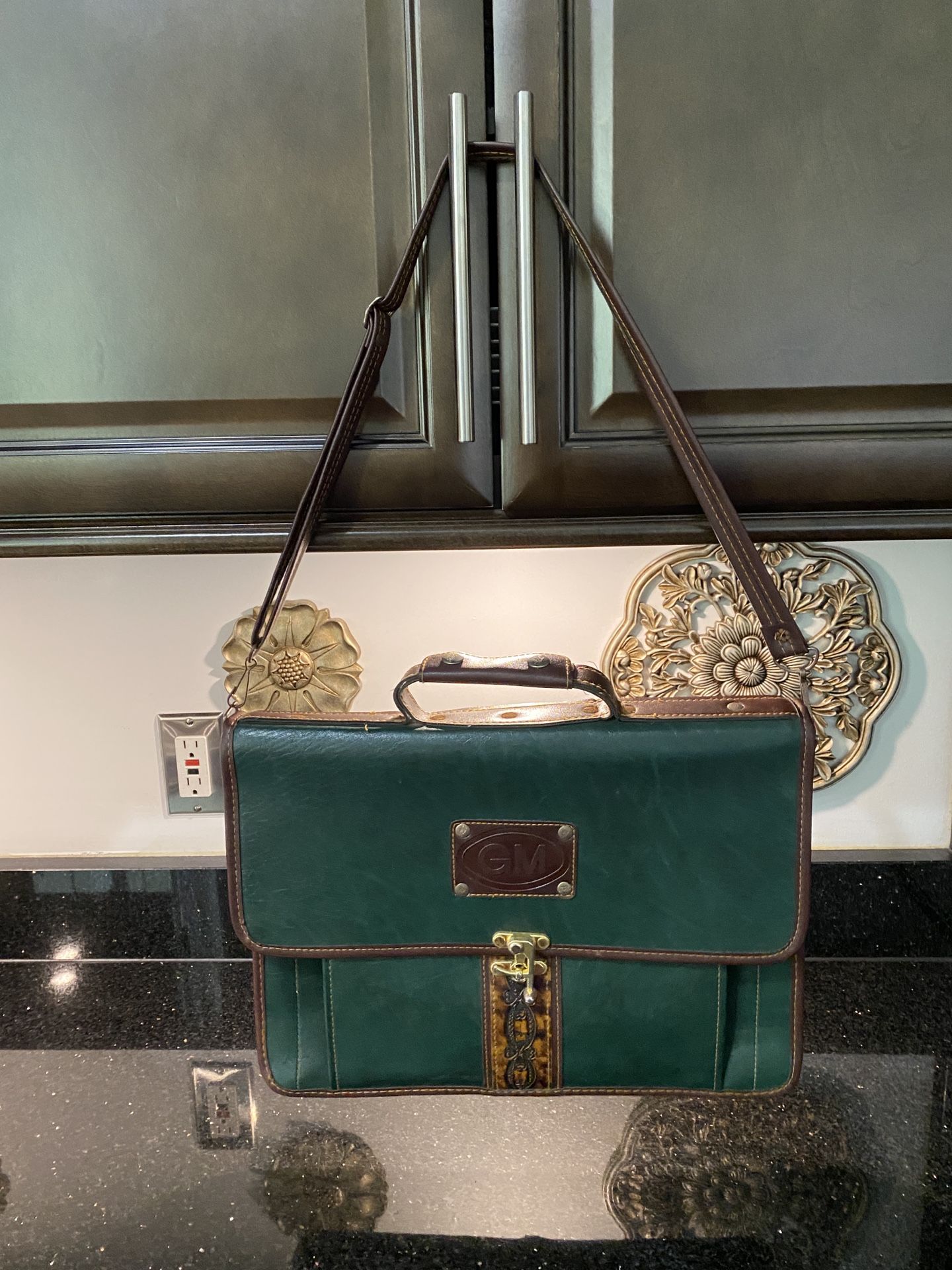 Rare Vintage Genuine Leather Messenger Briefcase 15x11” Green & Brown w/GM Logo