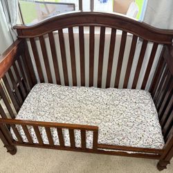 Convertible Baby Crib With Toddler Side Rail