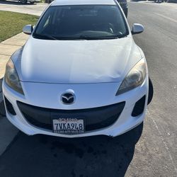 Mazda 3 4D Sedan