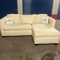 Cream Broyhill Reversible Chaise Sectional *Same Day Delivery Available!*