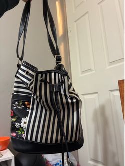Black White Striped Floral Bucket Bag Drawstring Shoulder w Detachable Strap