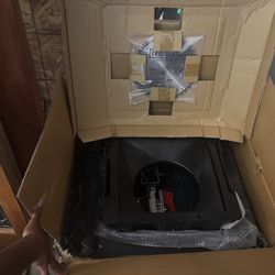 New table saw in open box