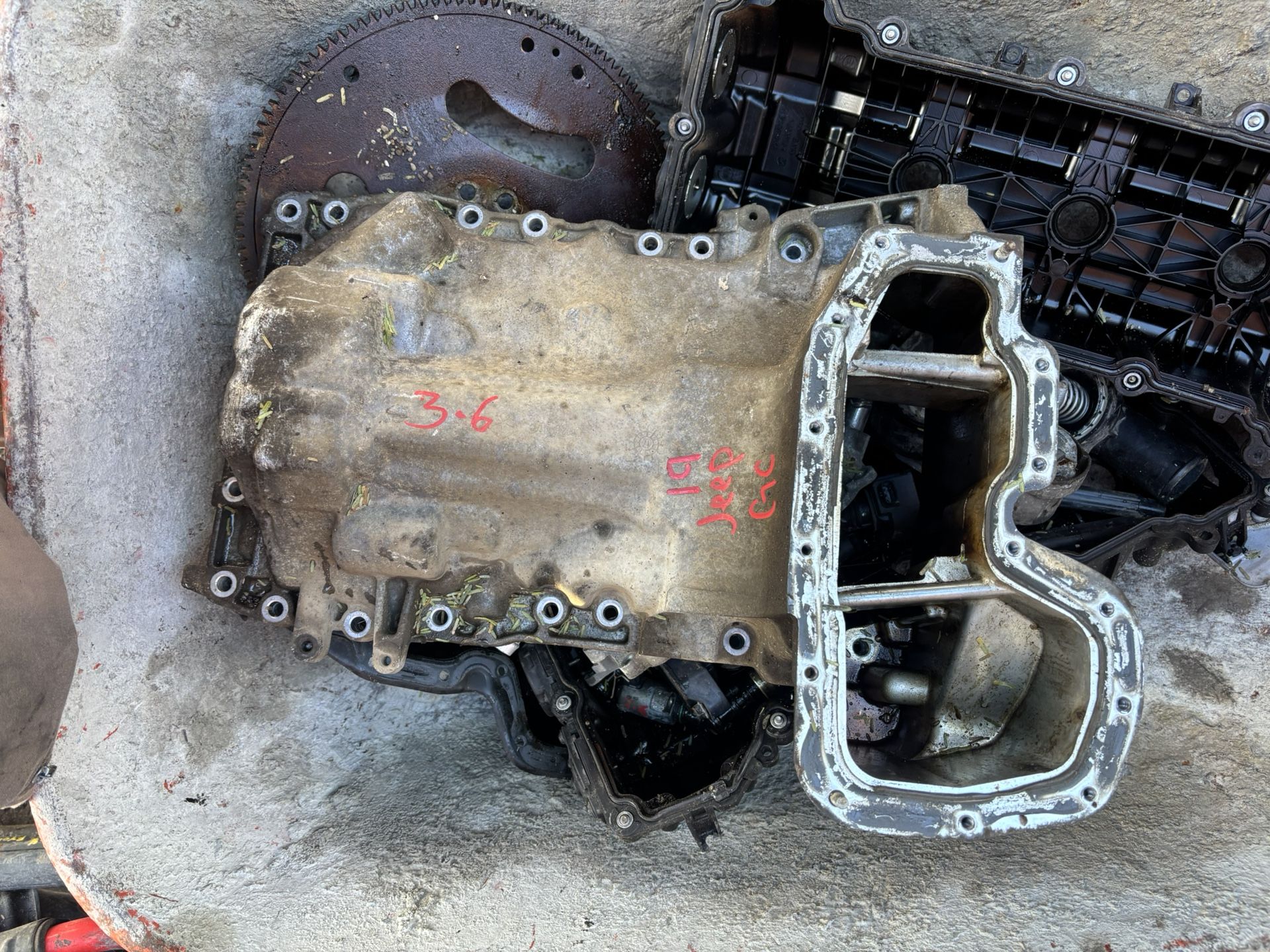 2019 Jeep Grand Cherokee Engine Oil Pan Parts