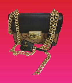 Gucci GG Supreme Monogram Padlock shoulder bag