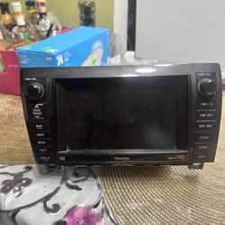 TOYOTA JBL STEREO WITH NAVIGATION BLUETOOTH and BACK UP CAMERA AND MORE