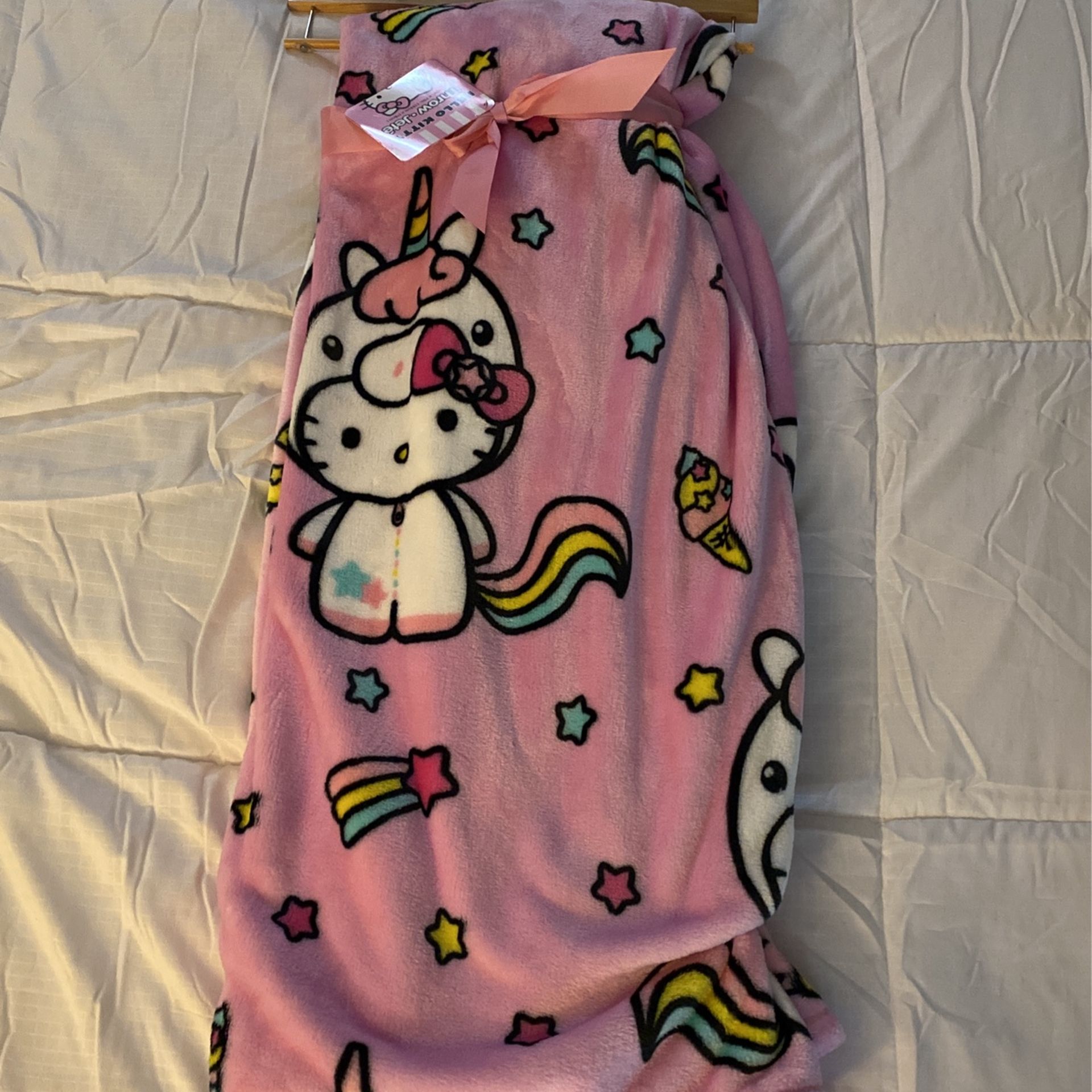 Hello Kitty Blanket