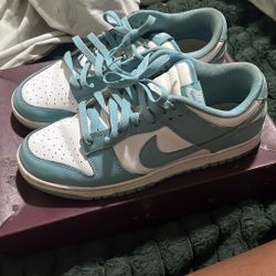 These Are Sum Dunks In The Size Is A 8 