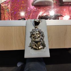 Religious Pendant 10k Two Tone Gold