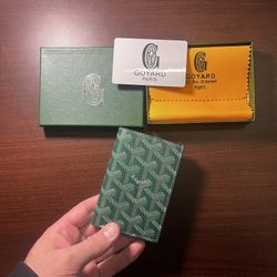 Green Bi Fold Luxury Wallet