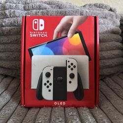 Nintendo switch + extra controllers 