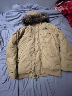 The North Face Gotham III Jacket Large 