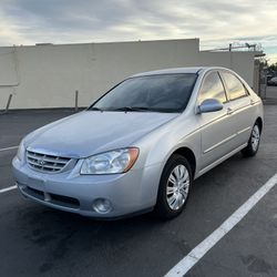 2004 Kia Spectra
