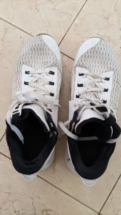 Nike Men's Lebron Basketball Shoes Size 13