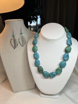 Faux Turquoise Chunky Stone Necklace and Silver tone Faux Turquoise Chip accented Leaf Earrings Set