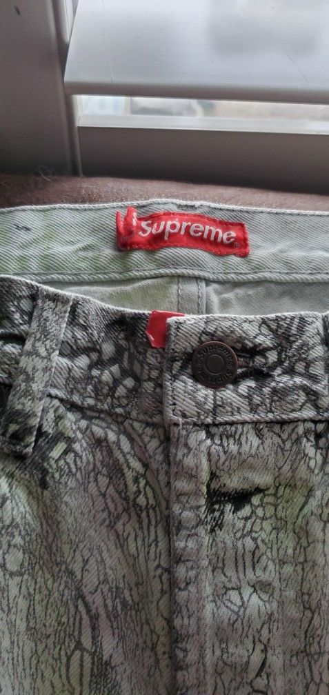 SUPREME PANTS AND MATCHING JACKET