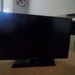32.5in LED 720p HDTV $40.00