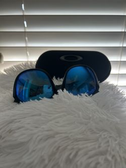 Women’s Oakley Prizm Sunglasses
