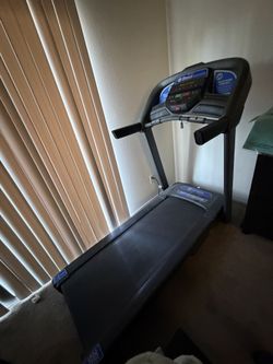Horizon Treadmill 